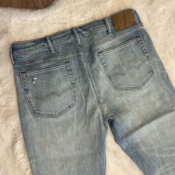AEO Airflex + Temp Tech Jeans - Picture 8 of 9